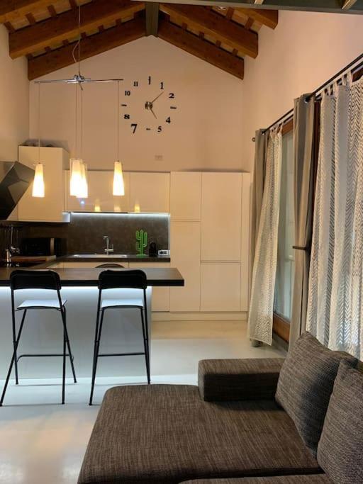 Апартаменты Benvenuti In Casa Peluca! Местре Экстерьер фото