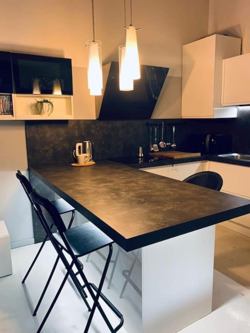 Апартаменты Benvenuti In Casa Peluca! Местре Экстерьер фото