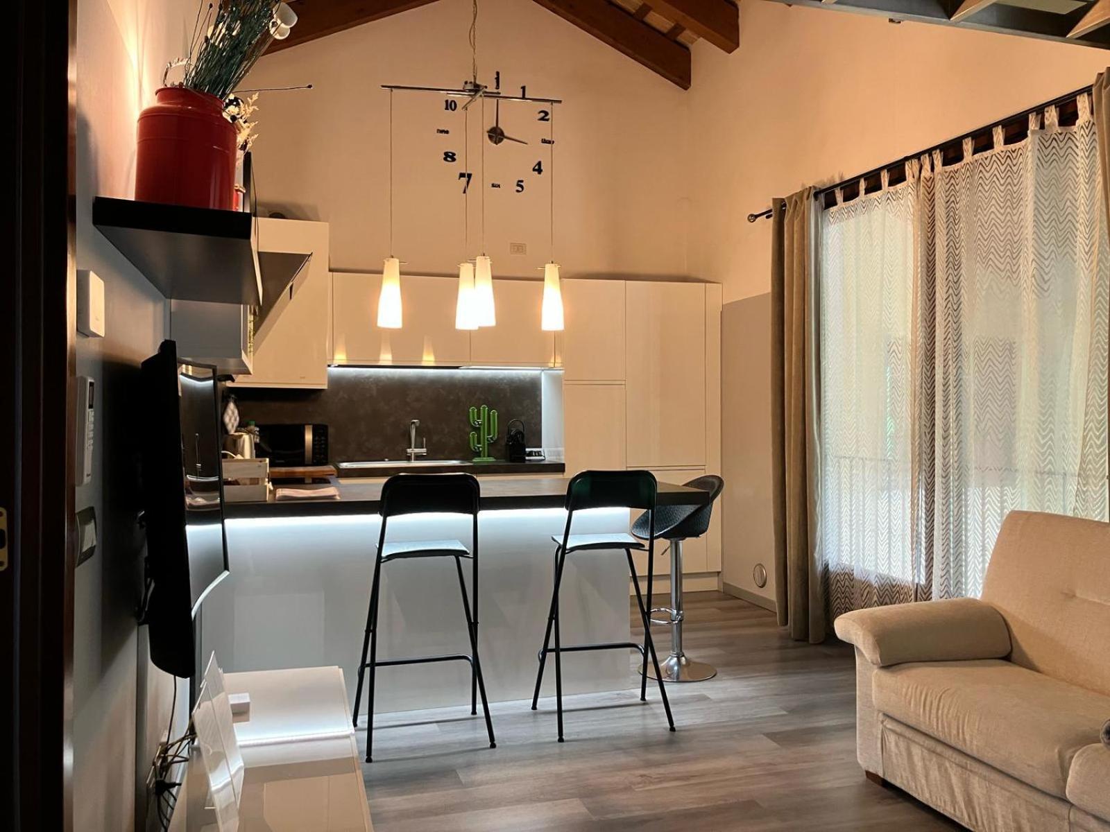 Апартаменты Benvenuti In Casa Peluca! Местре Экстерьер фото